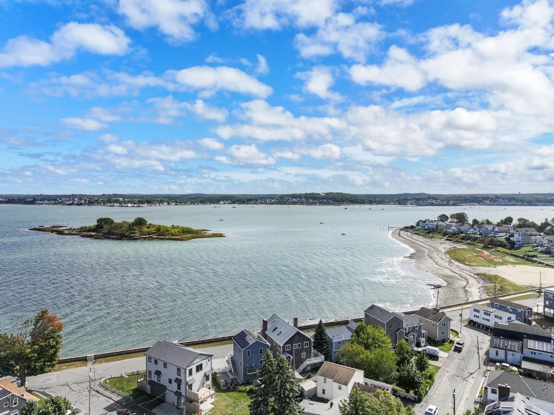 Photo of 125 Edgewater Drive