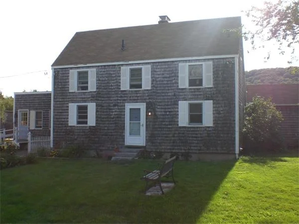 Photo of 845 Town Farm Rd