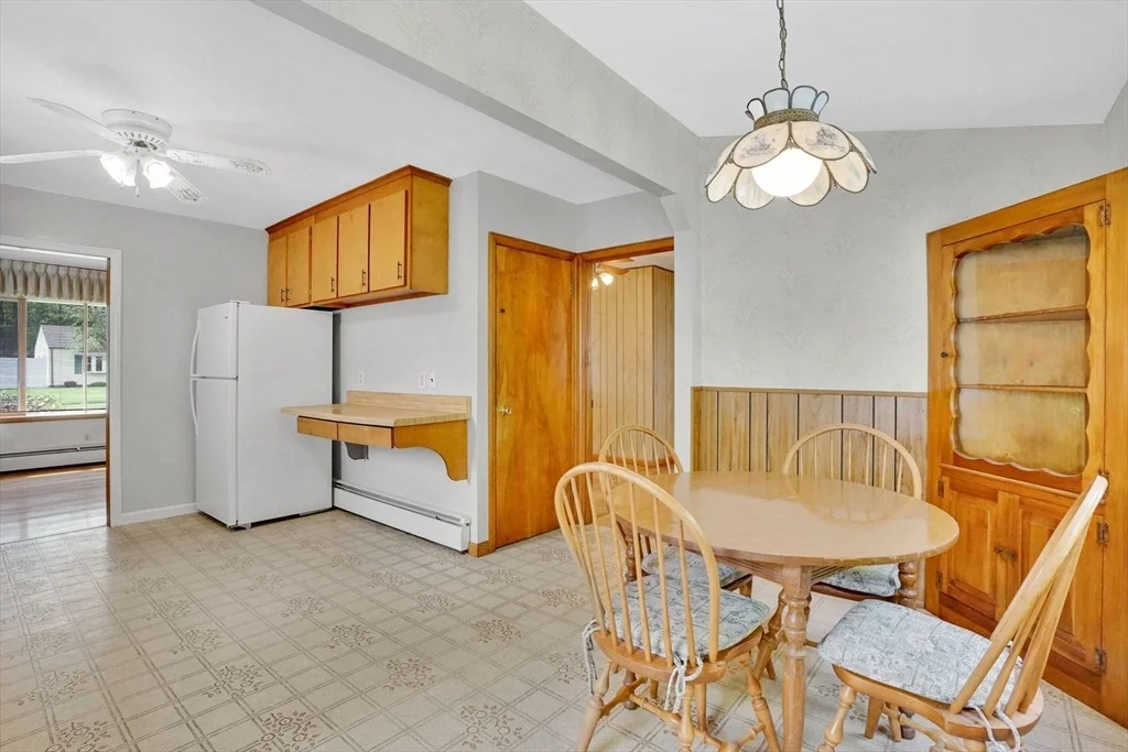 Photo of 300 Circle Dr