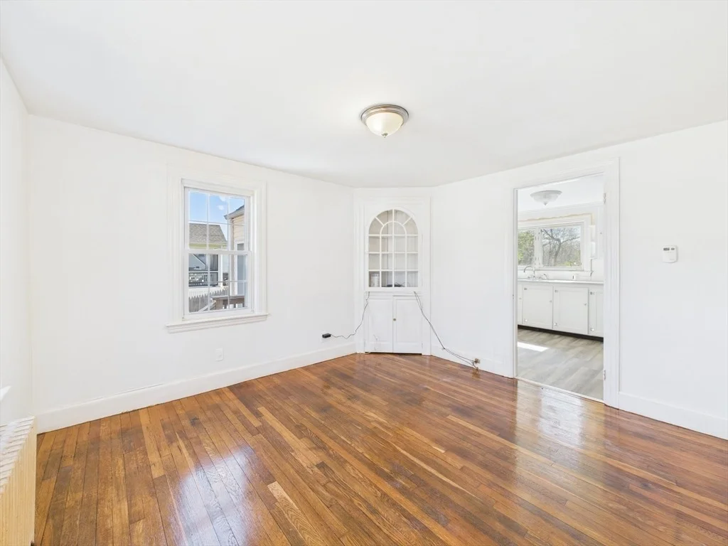 Photo of 35 Carroll Ave