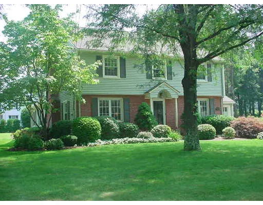 Photo of 35 Burbank