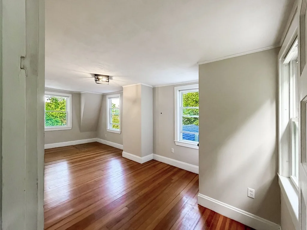 Photo of 24 Belvidere Rd