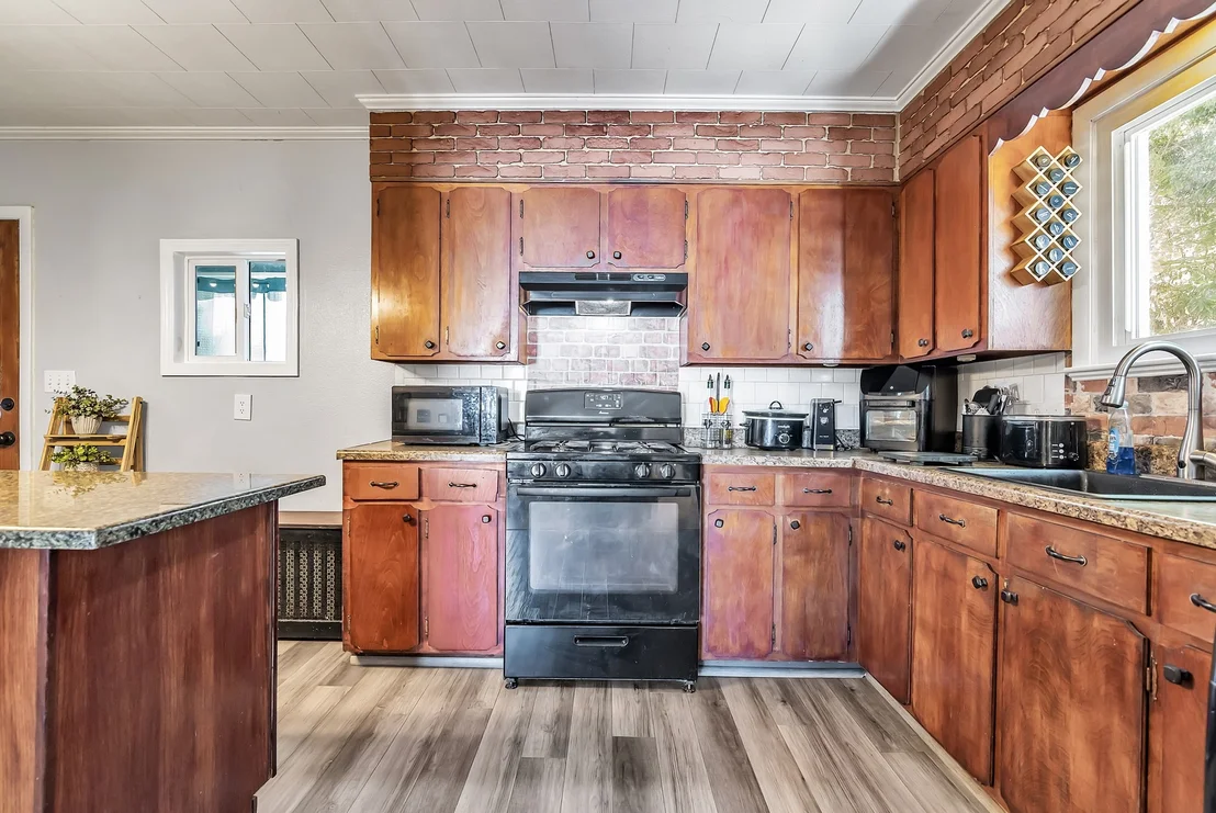 Photo of 100 Clover St