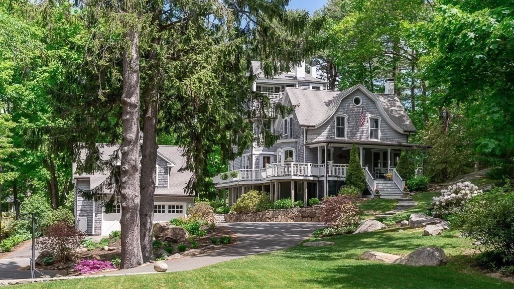 Photo of 20 Old Neck Rd