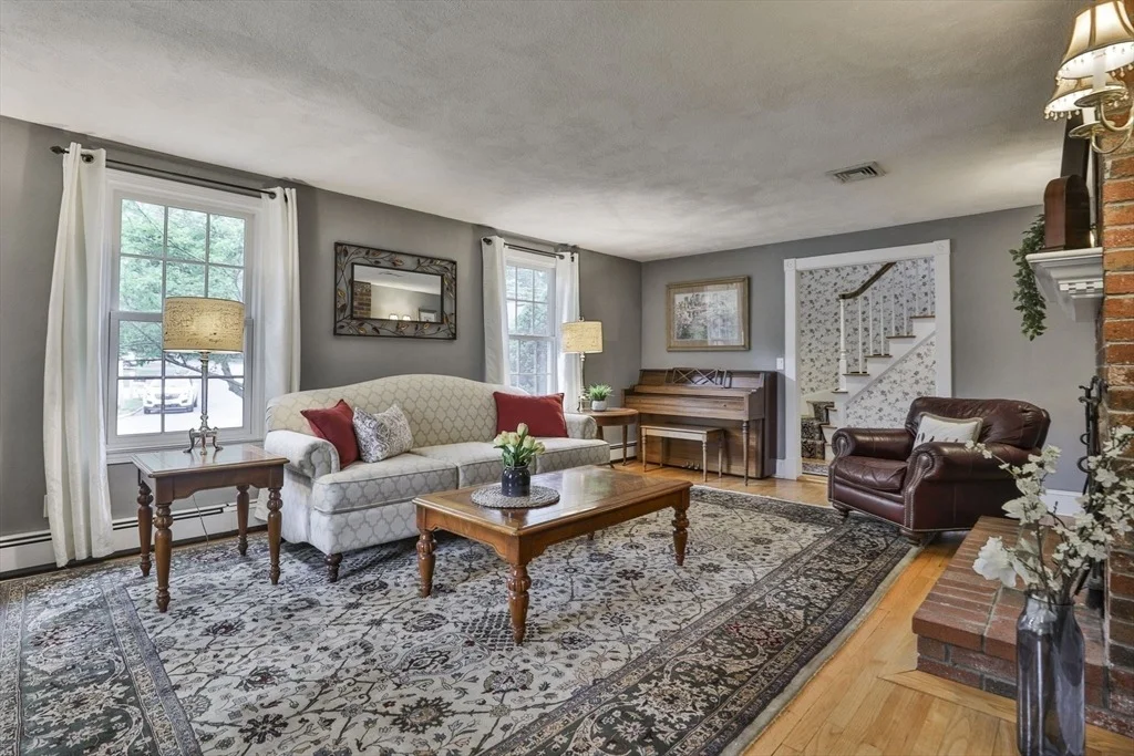 Photo of 33 Reynolds Rd