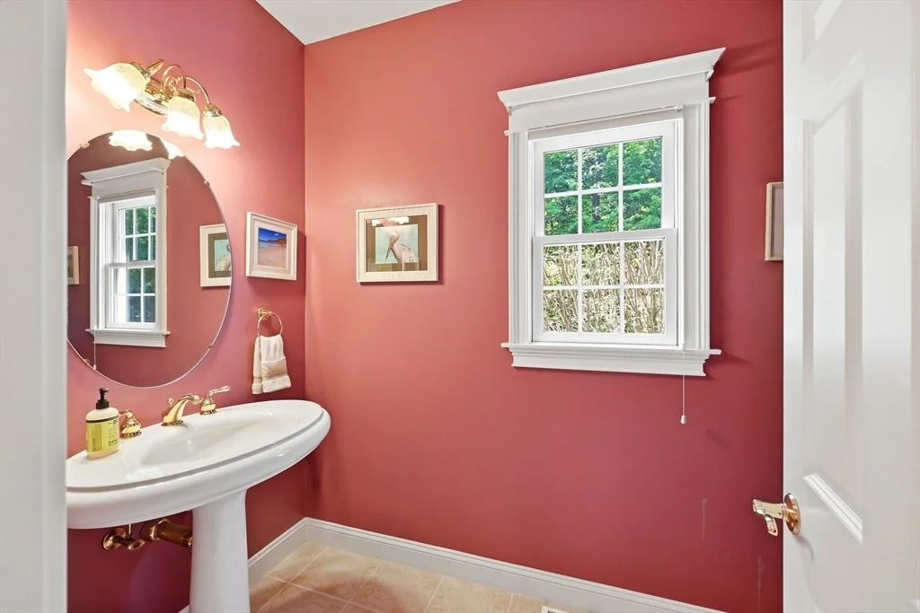 Photo of 8 Wintergreen Cir