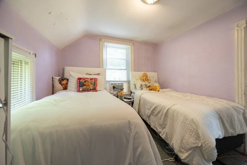 Photo of 148 Hackett Ave