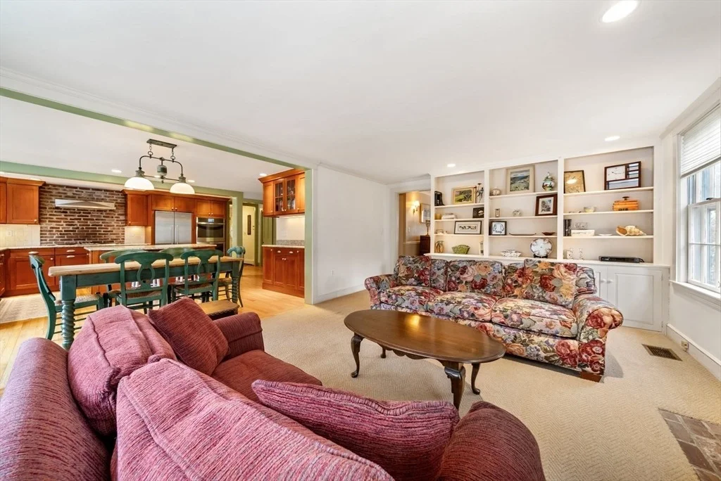 Photo of 74 Chestnut St