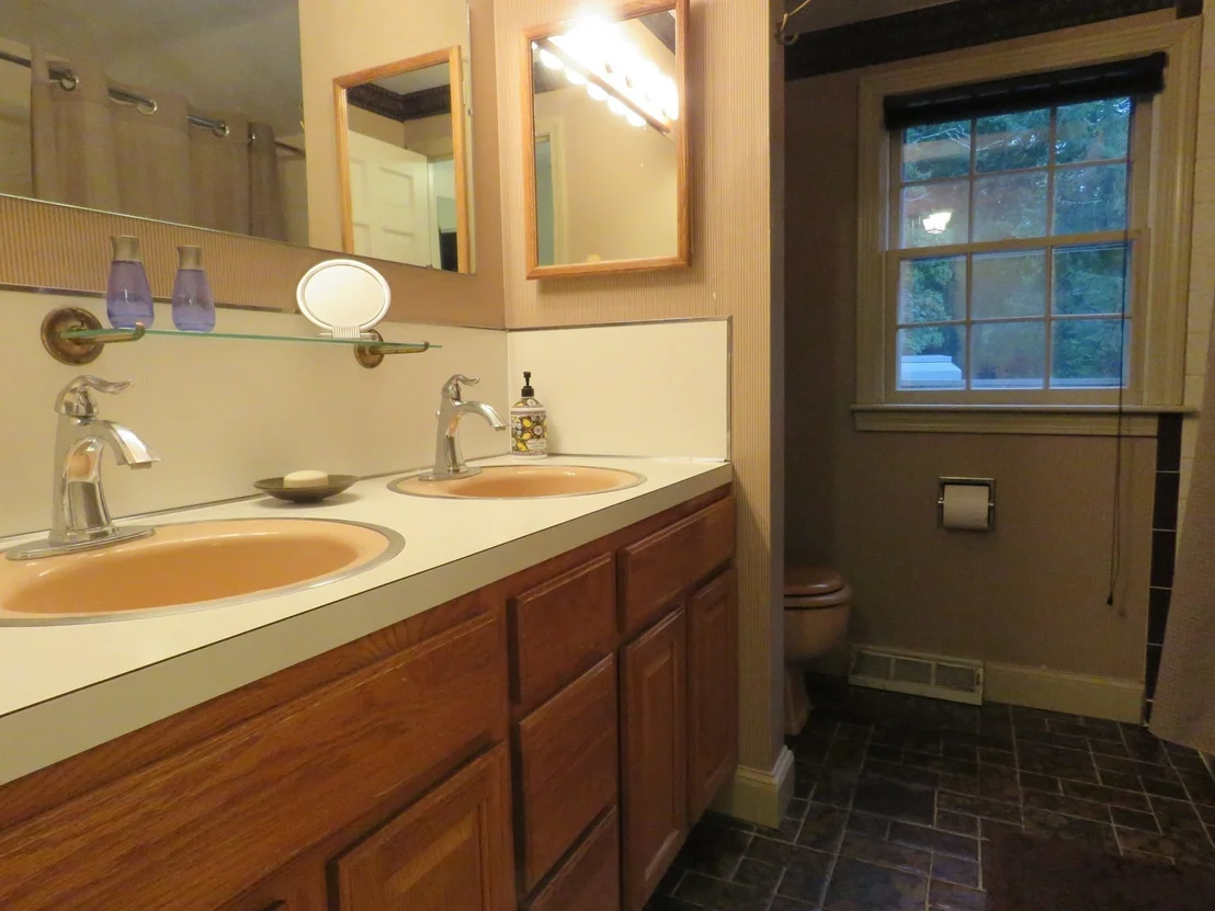 Photo of 23 Donna Dr