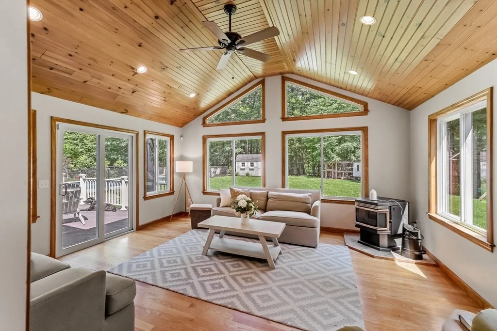 Photo of 43 Groton Road