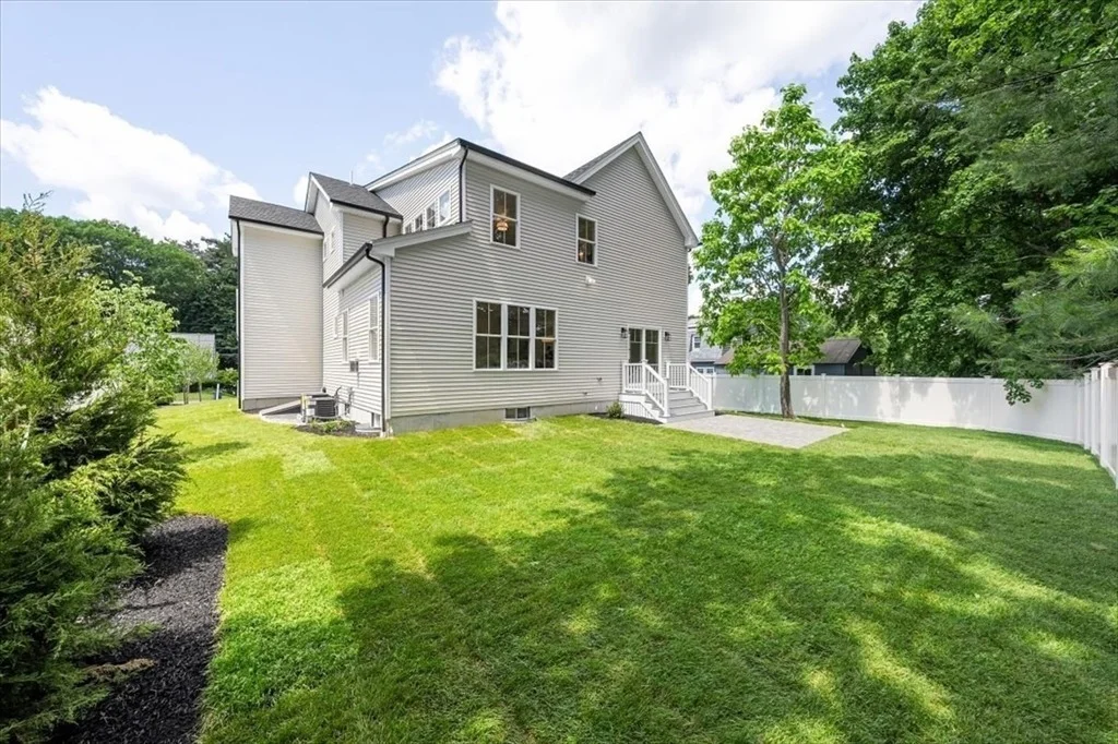 Photo of 6 Oak Knoll Road