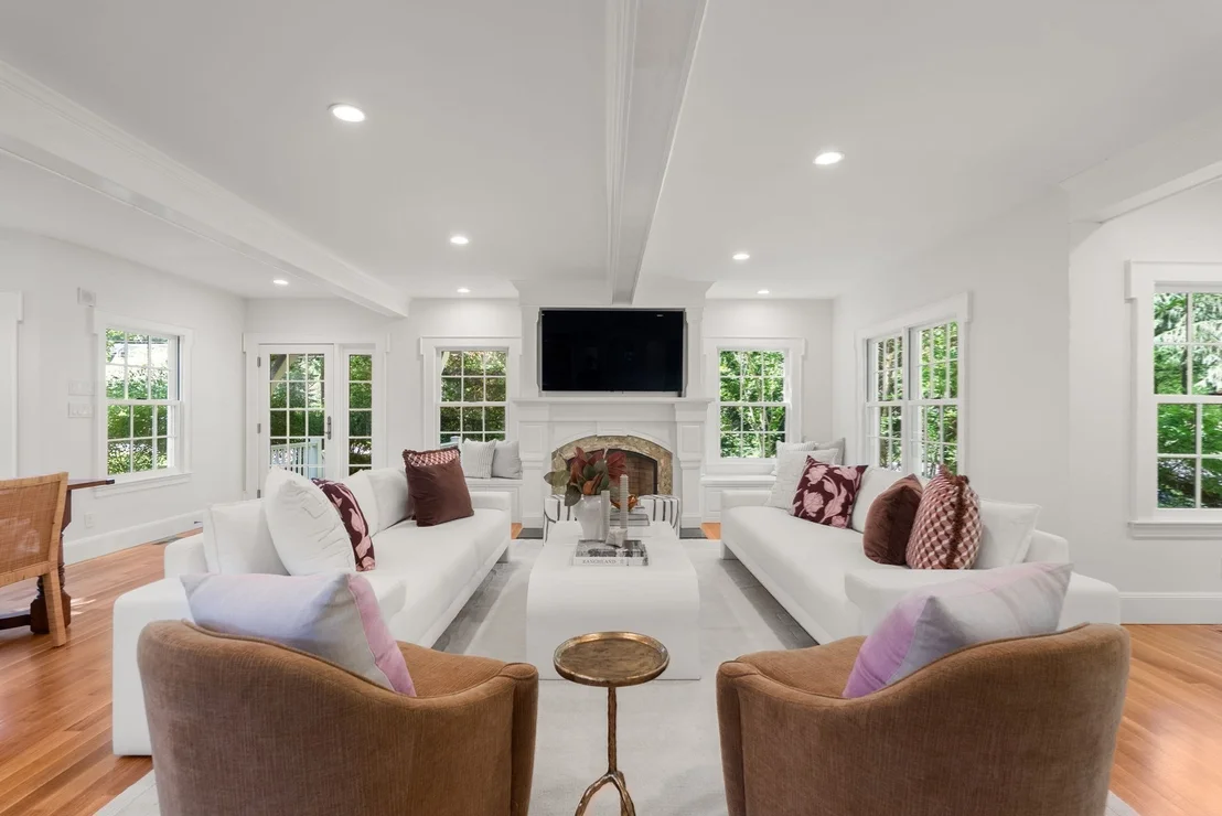 Photo of 1 Kenilworth Circle
