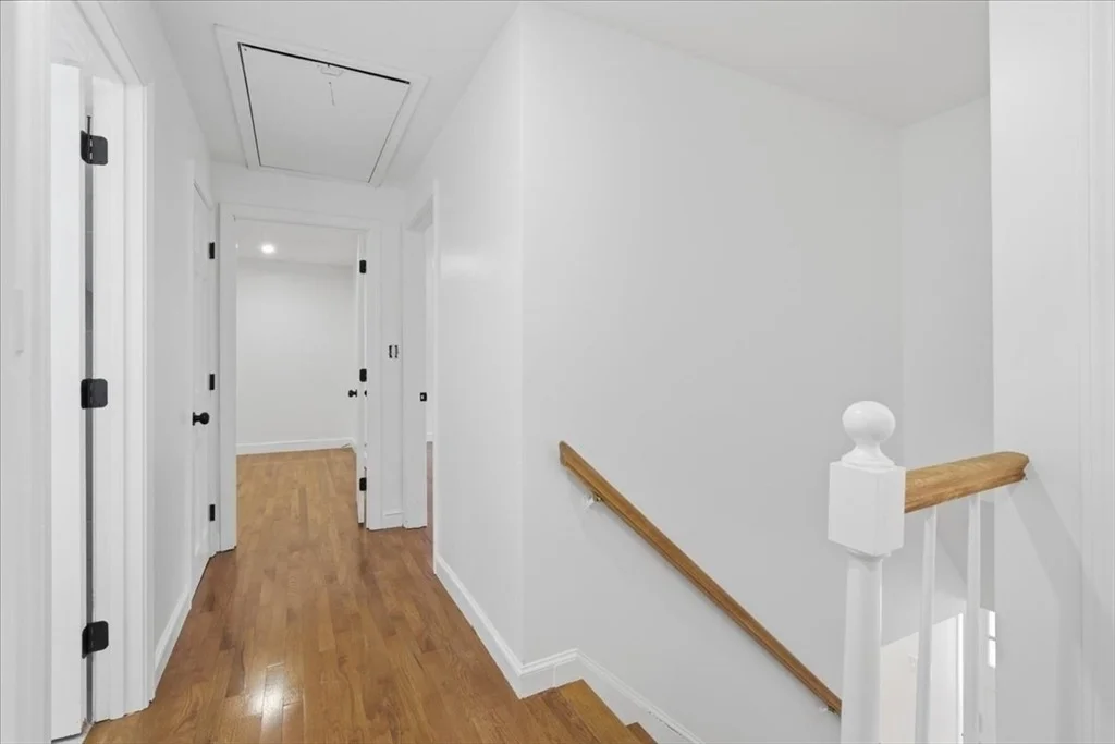 Photo of 430 Brook Bend Rd
