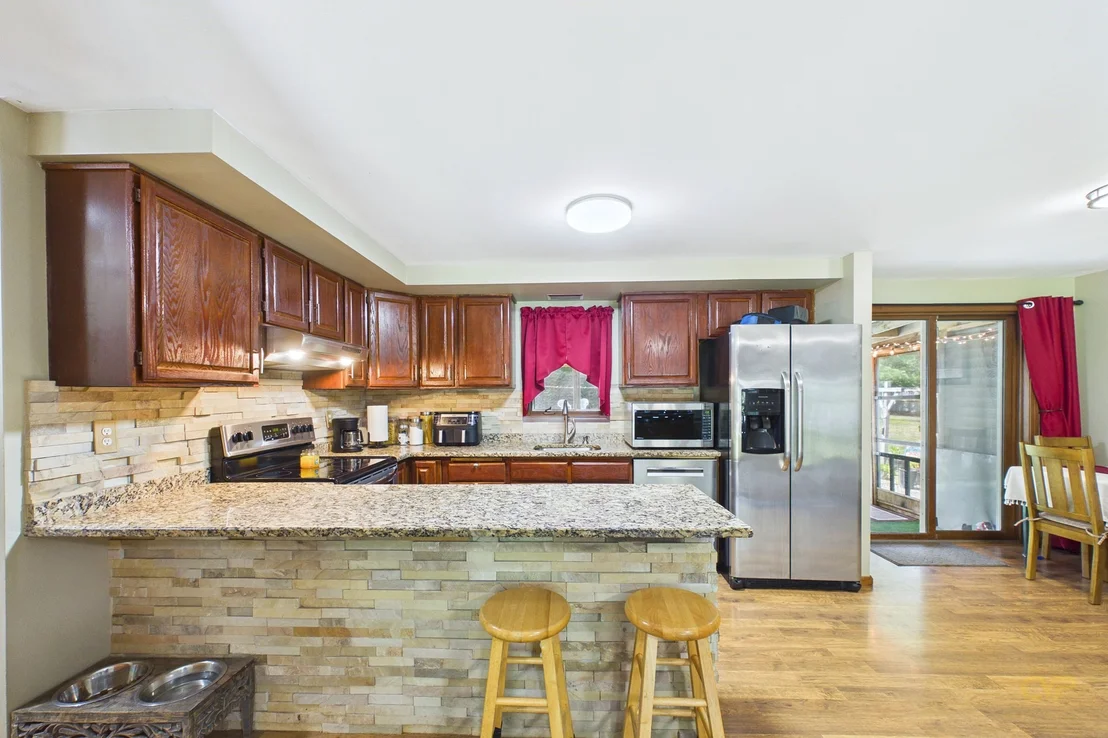 Photo of 247 Perry Hill Rd
