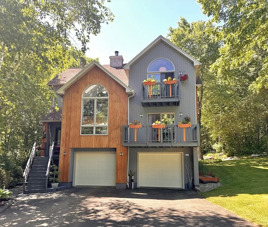 Photo of 14 Laurel Ridge Dr