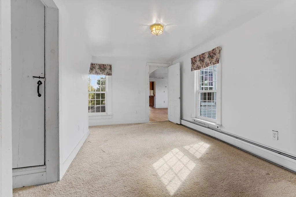 Photo of 340 Sturbridge Rd
