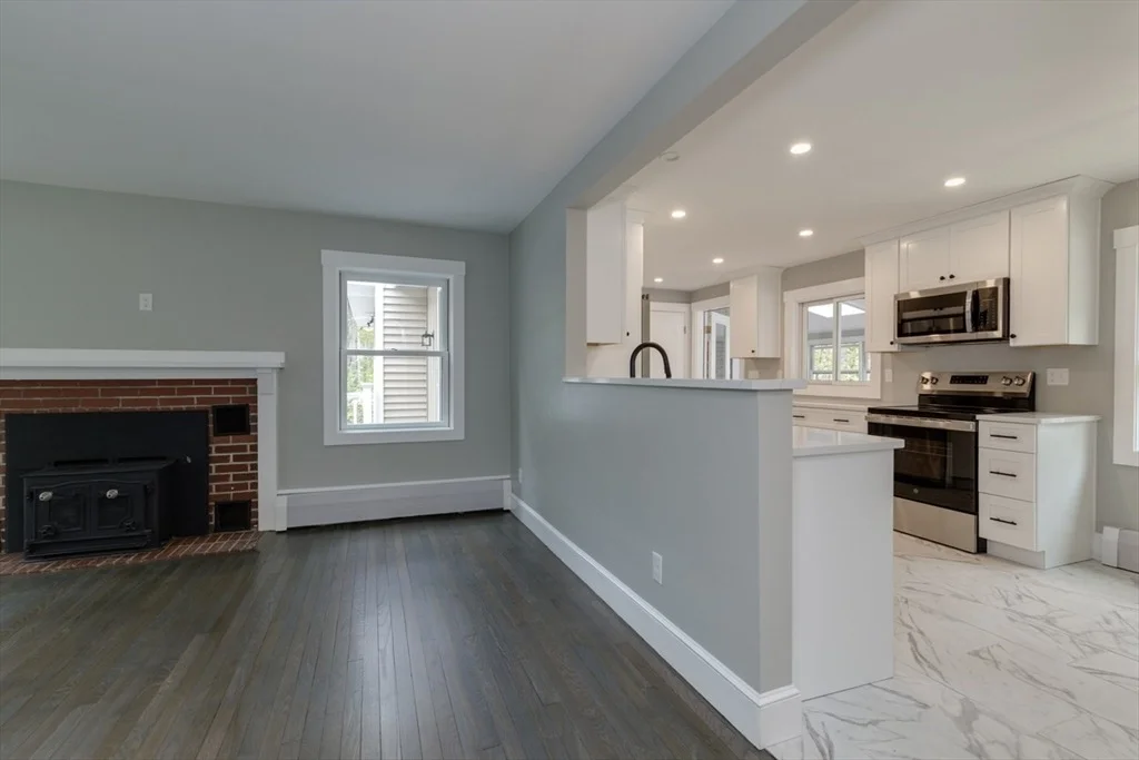 Photo of 50 Piscataqua Rd
