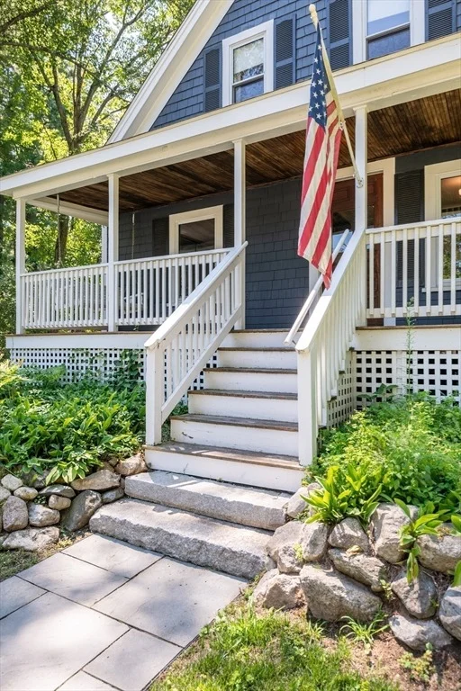 Photo of 34 Lowell Road