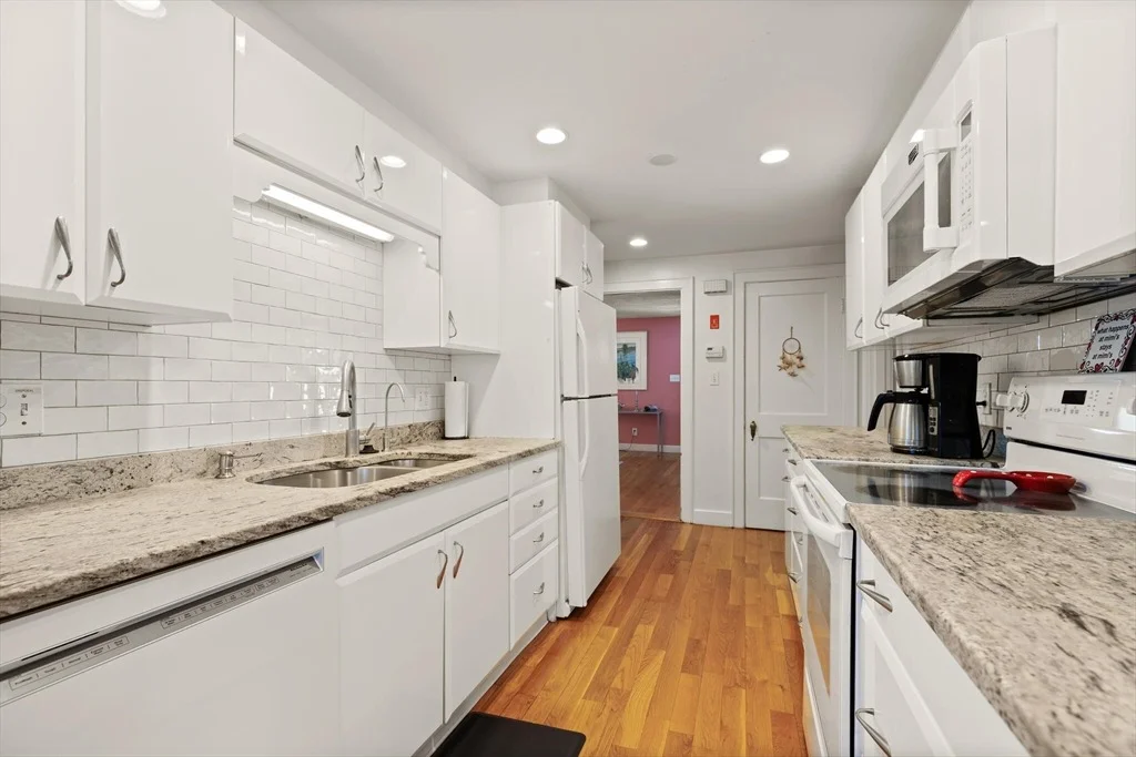 Photo of 472 Brook St