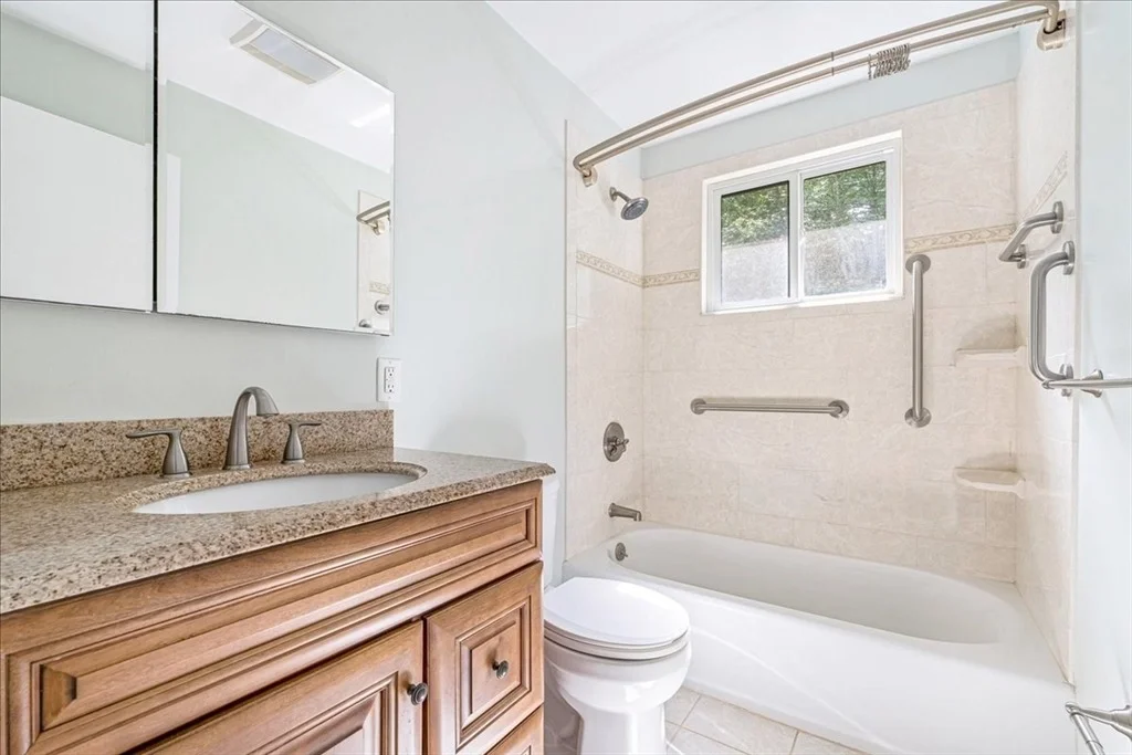 Photo of 110 Queens Brook Rd