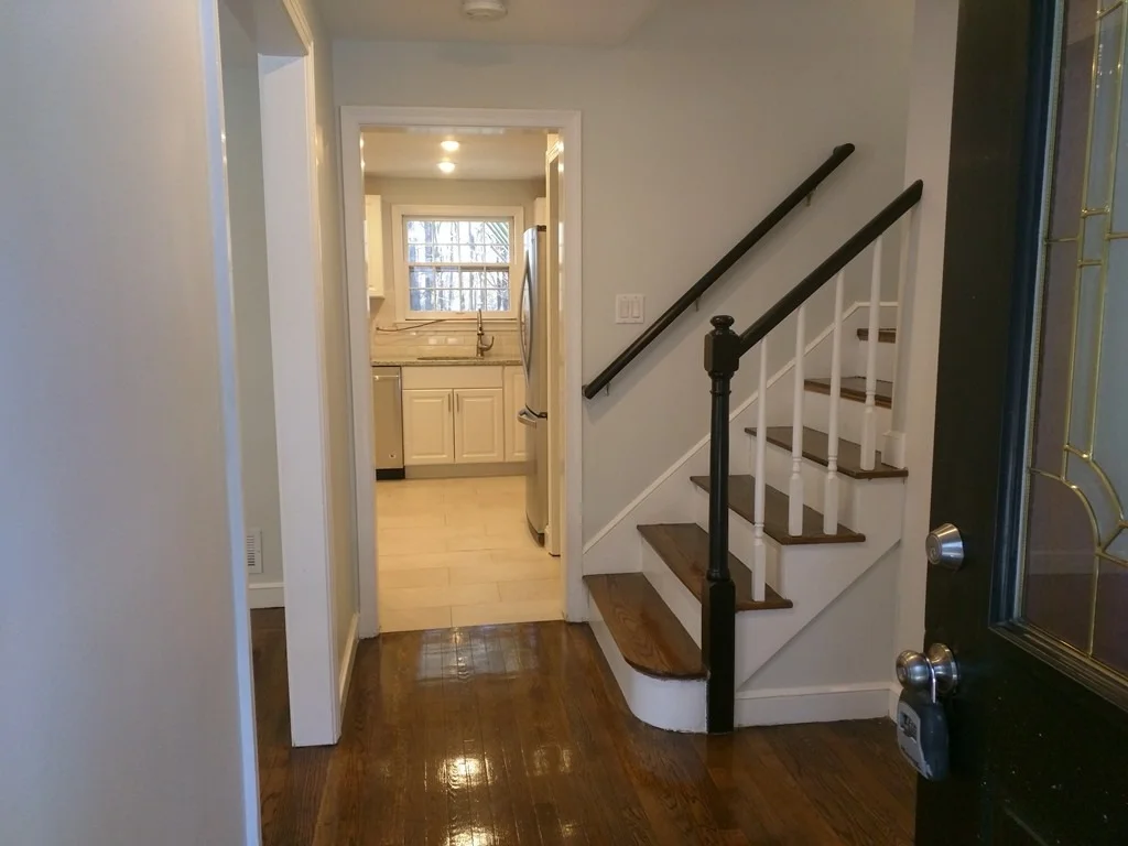 Photo of 48 Willard Grant Rd