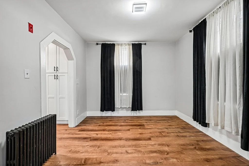Photo of 19 Sheldon St