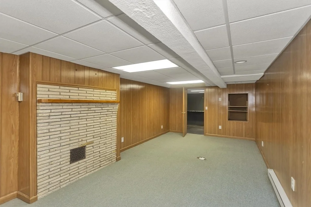 Photo of 309 Island Pond Rd