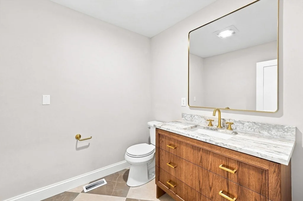 Photo of 7 Viking Rd