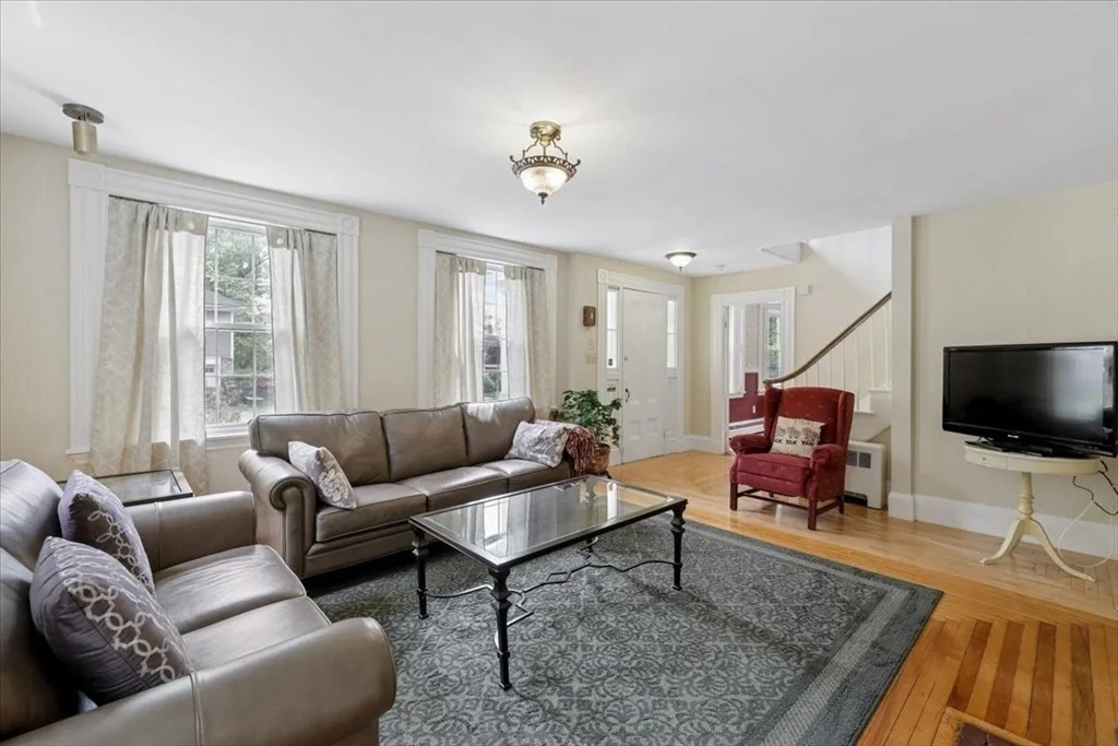 Photo of 10 Summit Ave