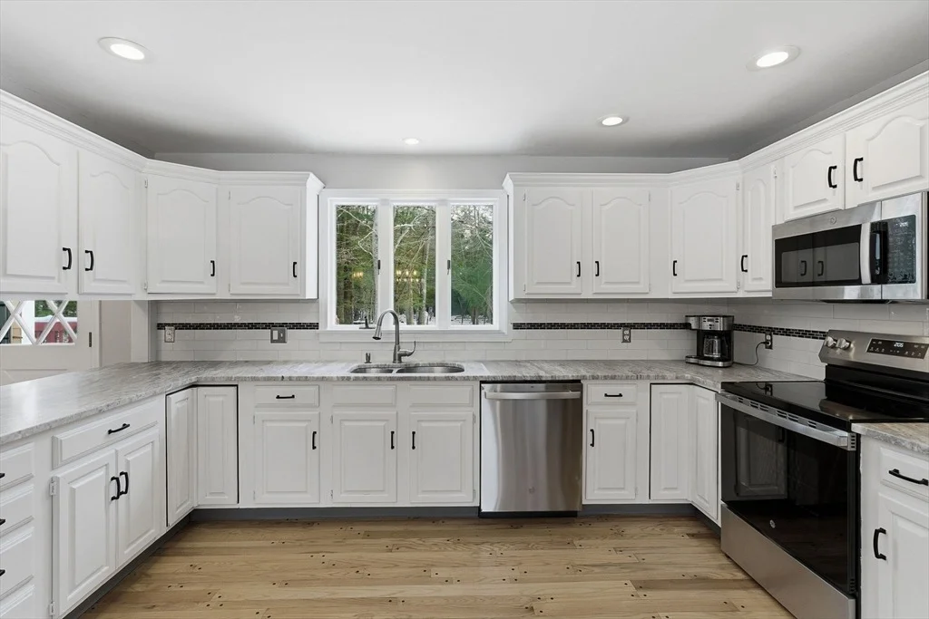 Photo of 75 Barre Rd