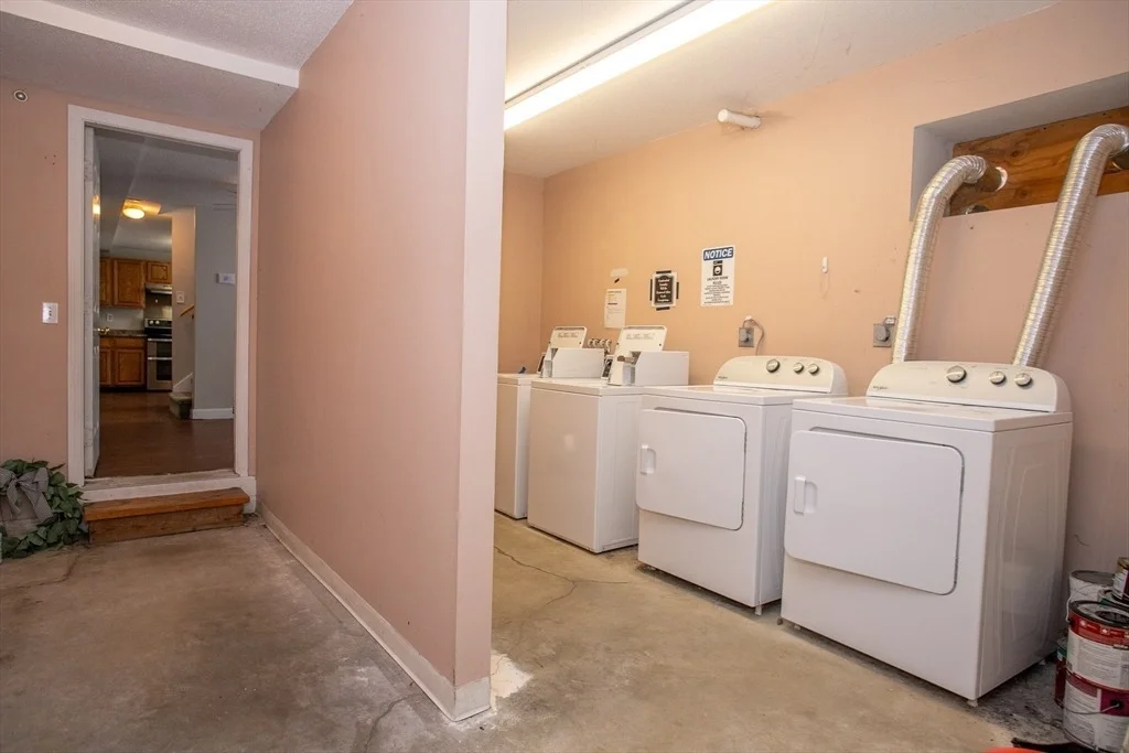 Photo of Unit 2 at 35 Cedar St