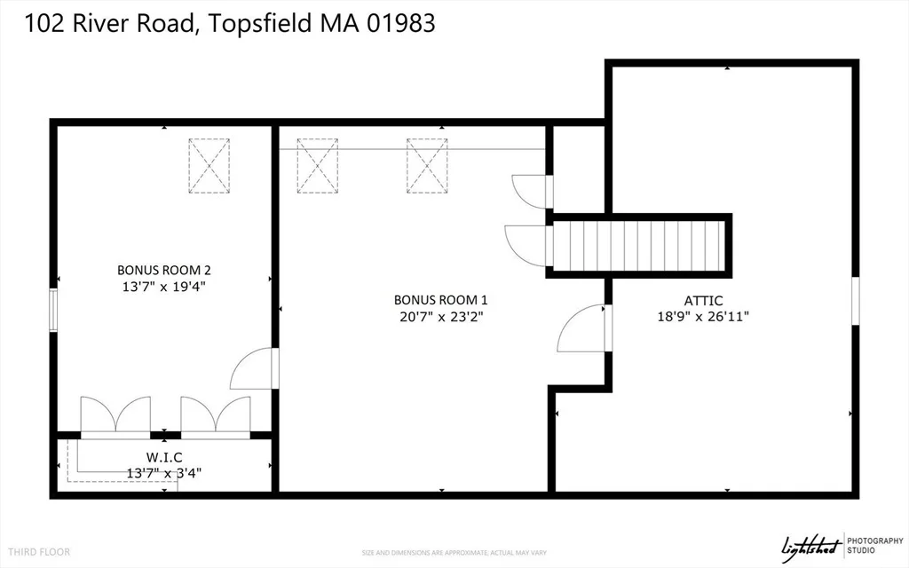 Photo of 102 River Rd