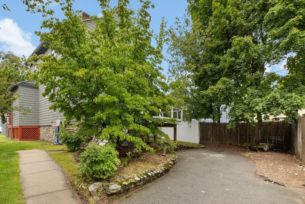 Photo of 12 Baincroft Rd