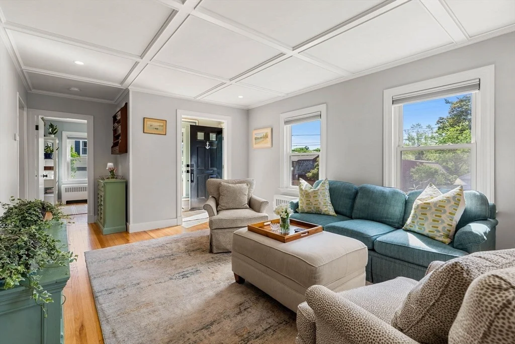 Photo of 387 Western Avenue