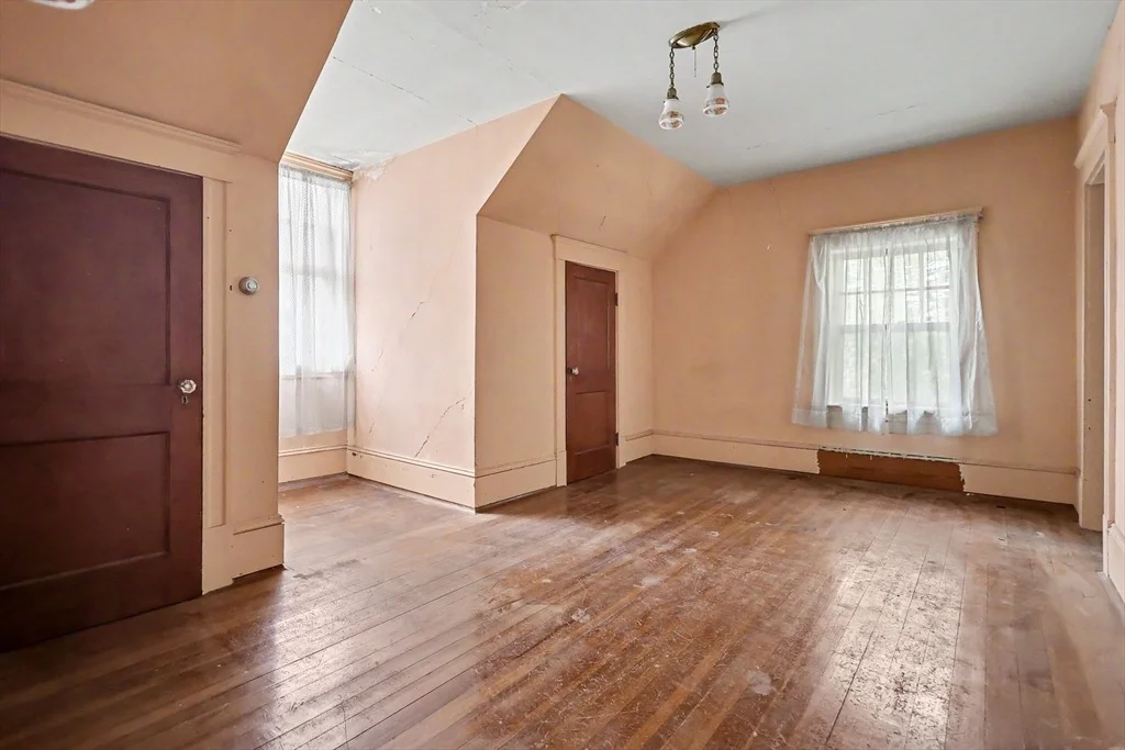 Photo of 165 Berkeley St