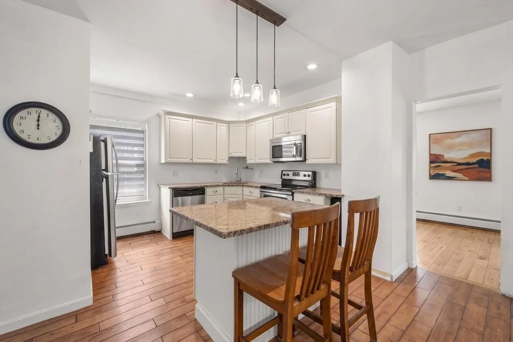 Photo of 9 Maple St