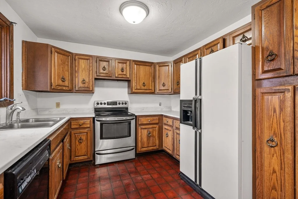 Photo of 9 Scenic Ave