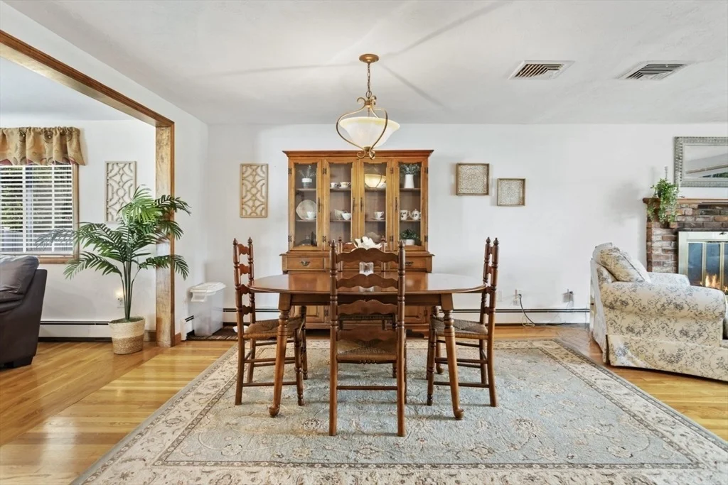 Photo of 44 Blueridge Ave