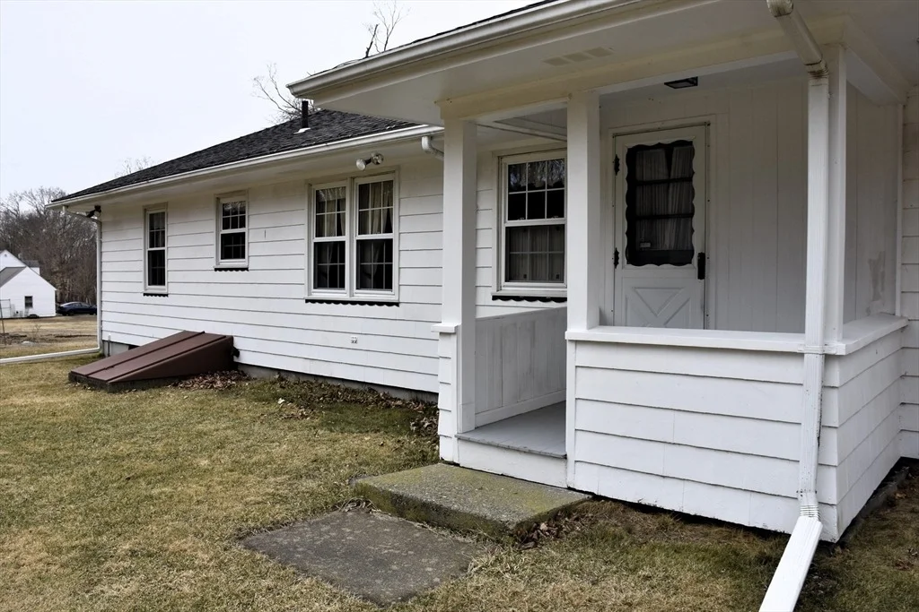Photo of 36 Center Rd