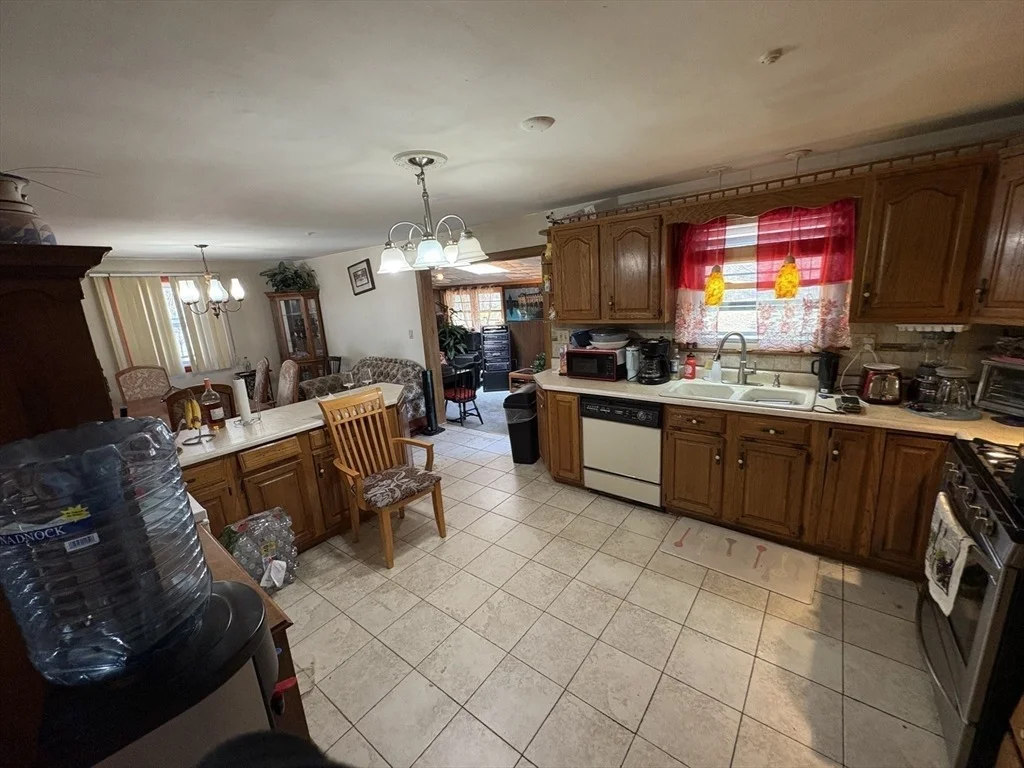 Photo of 9 Fernandez Cir