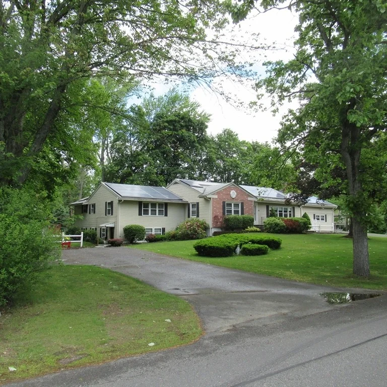Photo of 82 Fox Ave