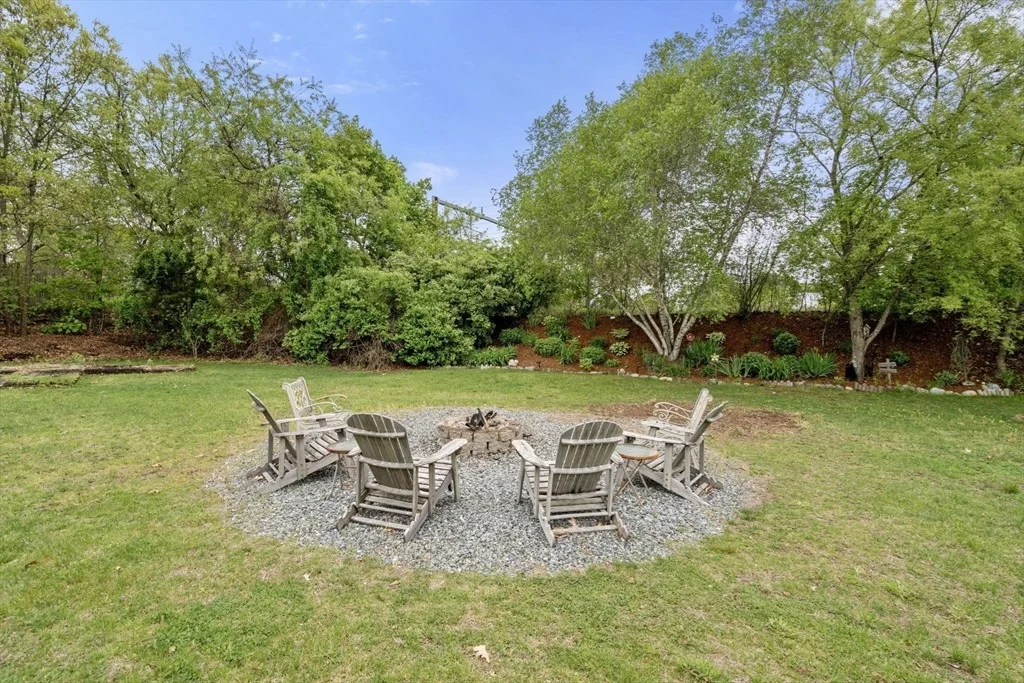 Photo of 77 Gregory Dr
