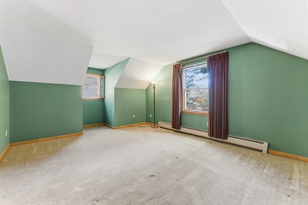 Photo of 6 Emily Ln