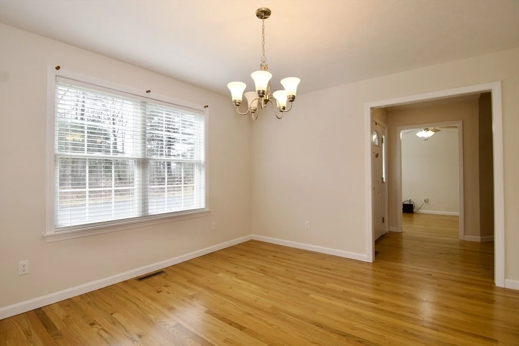 Photo of 114 Barrington Dr