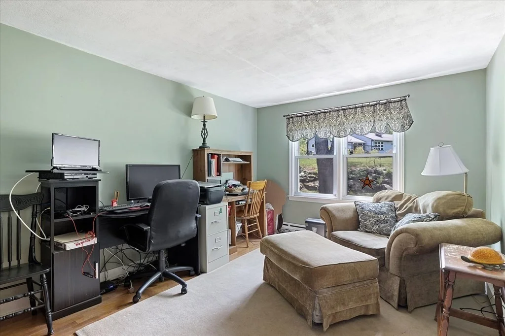 Photo of 34 Old Southbridge Rd