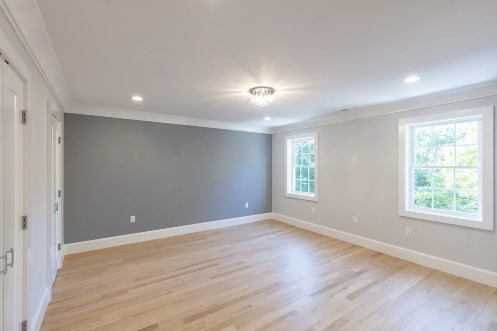 Photo of 239 Hardy Pond Road