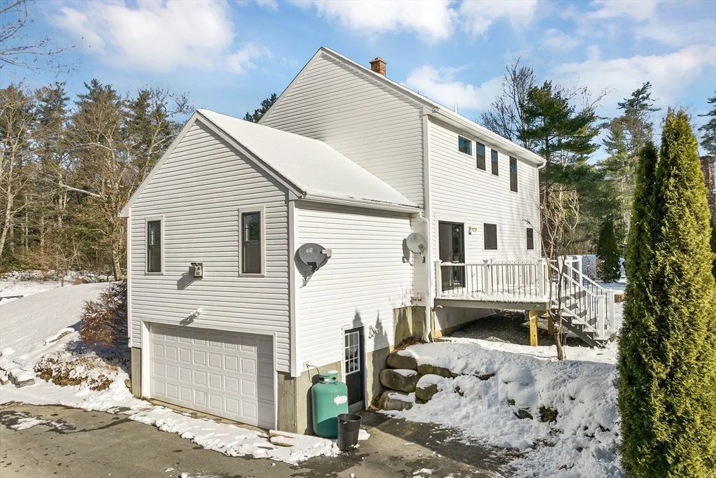 Photo of 371 Rice Road