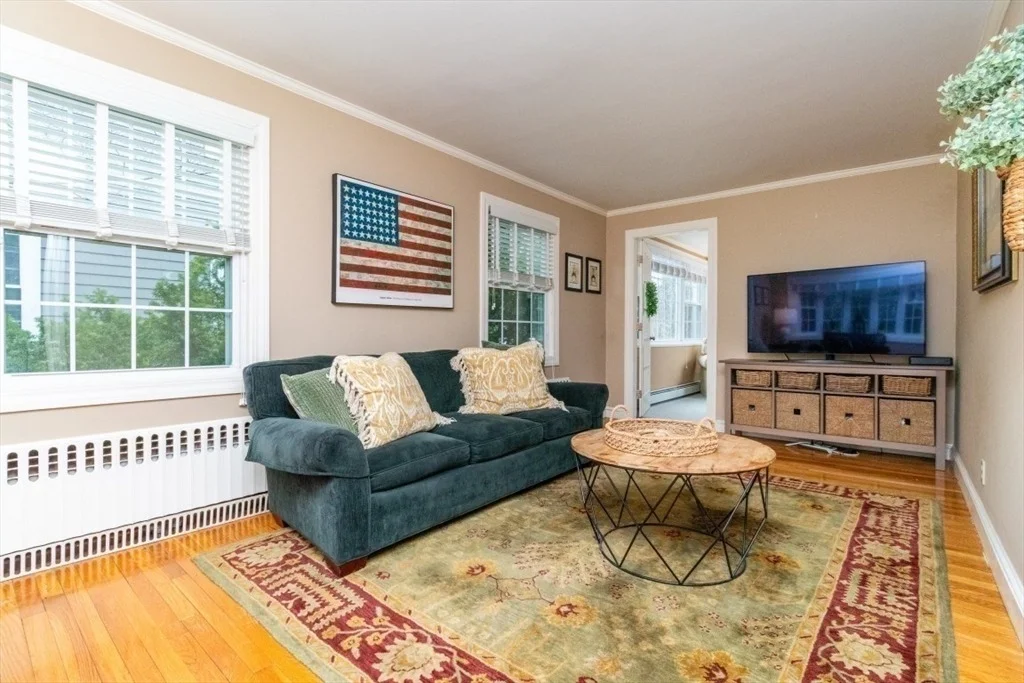 Photo of 484 Brook Rd