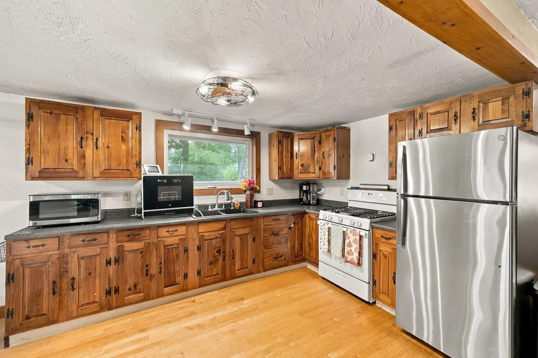 Photo of 39 Lakeview Dr