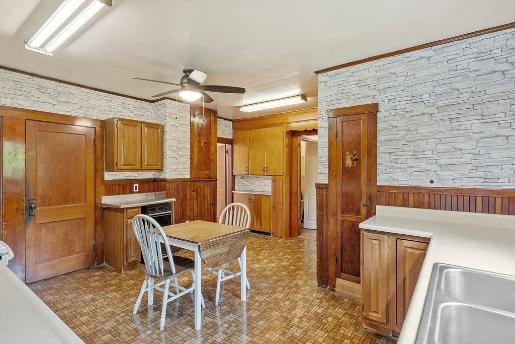 Photo of 128 Arthur Ave